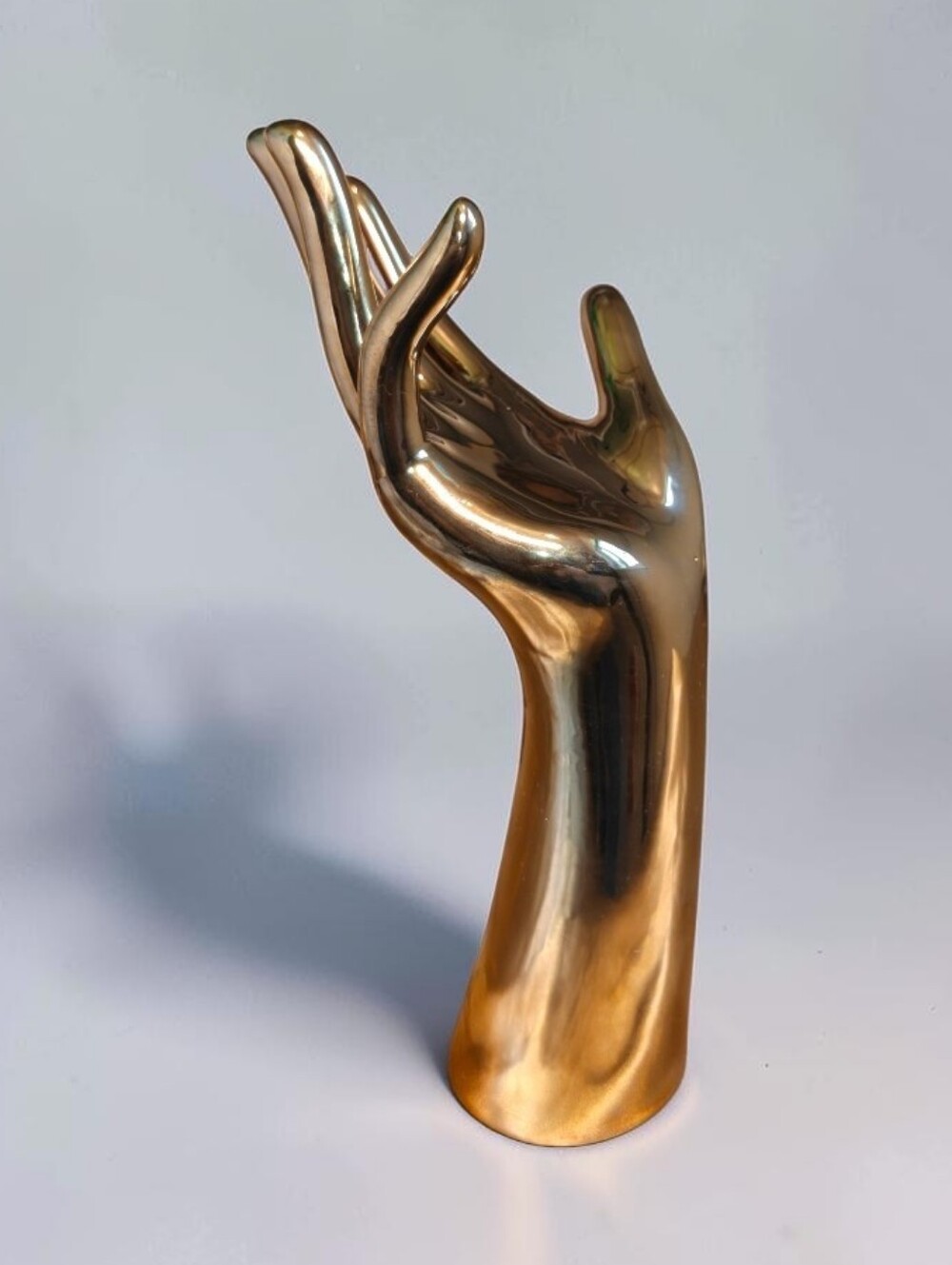 Decorative Metallic Gold Ceramic Hand Sculpture Figurine
